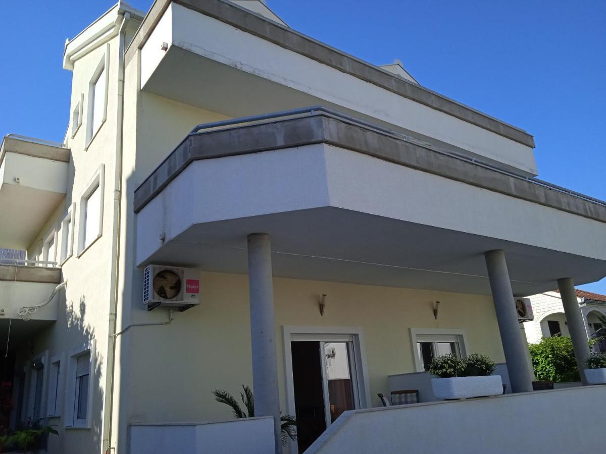 Apartments Blazenka Trogir Ngoại thất bức ảnh